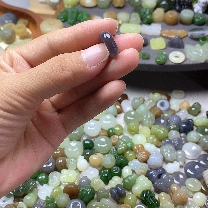 未镶嵌和田玉挂件跑环