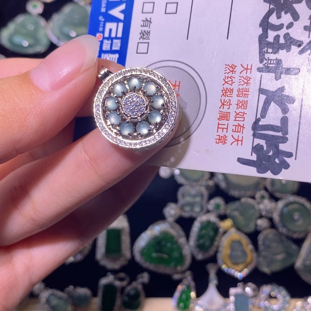 翡翠未镶嵌颈饰天然