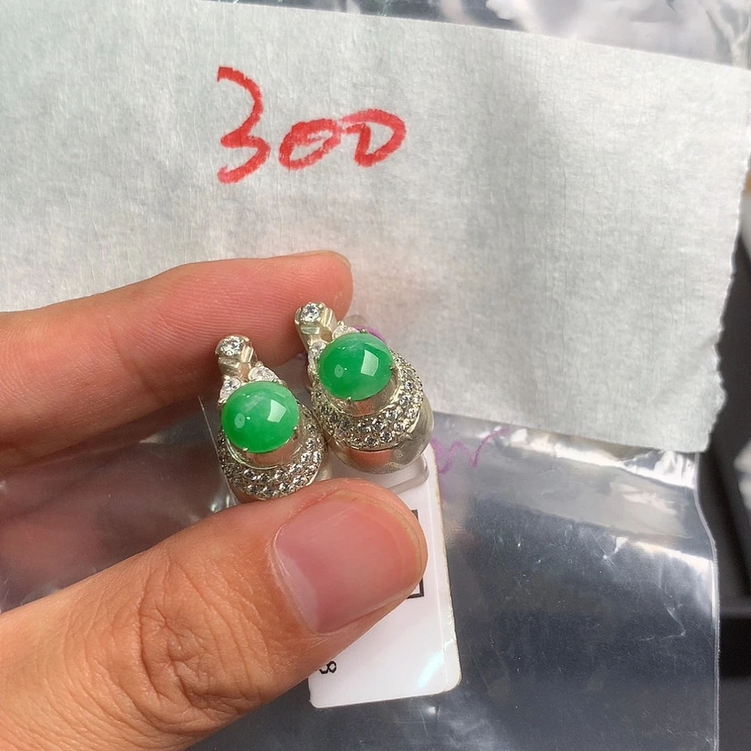 定制翡翠未镶嵌天然缅甸翡翠A货
