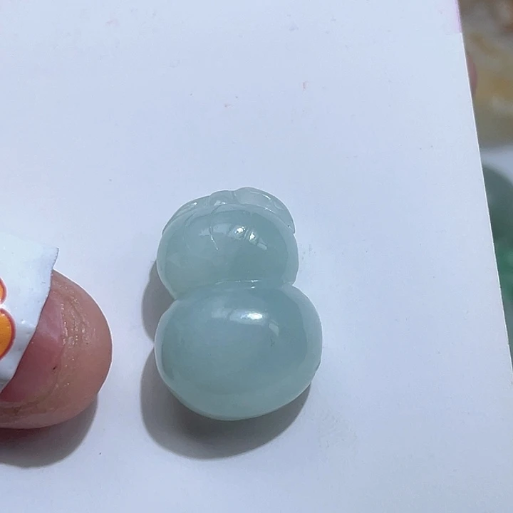 翡翠未镶嵌颈饰这