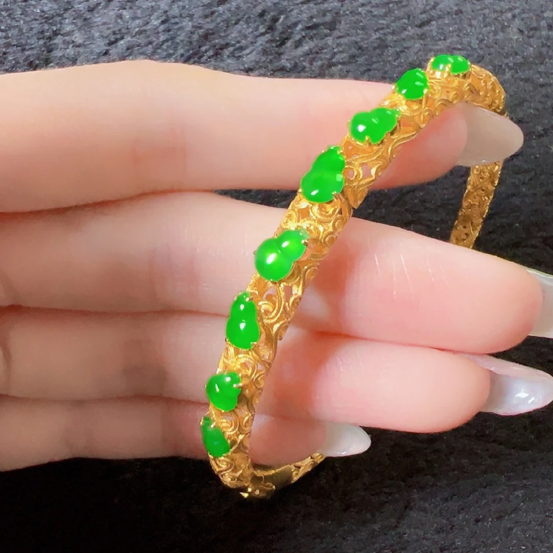 翡翠18K金镶嵌手镯签收后24小时鉴赏期，过时不退