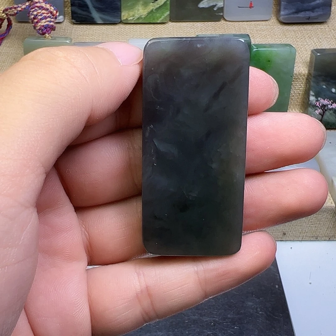 和田玉未镶嵌珠宝半成品