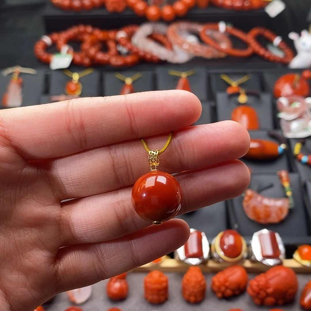 南红玛瑙18K金镶嵌四川凉山瓦西单珠吊坠15mm