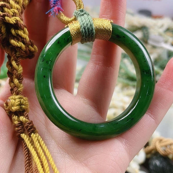 未镶嵌和田玉挂件