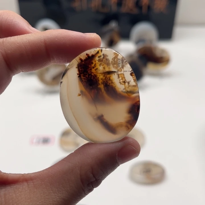 苏***堤玛瑙/玉髓未镶嵌吊坠(不含链)