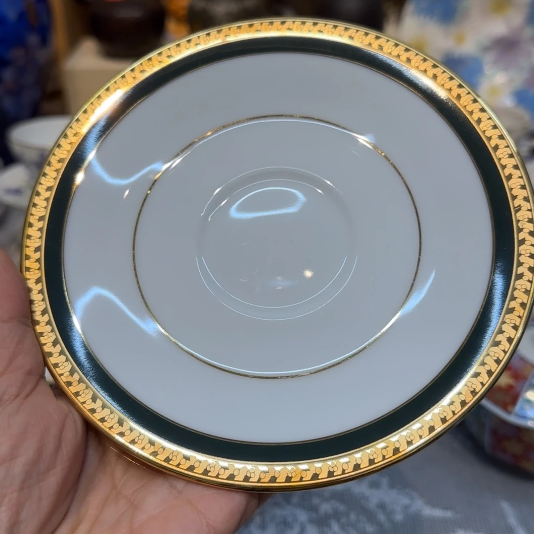 微瑕咖啡杯里的咖啡是我