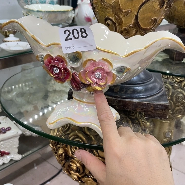 瓷片瑕疵摆。。。。。。。。。。。。。。