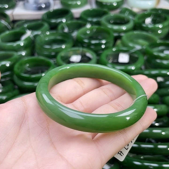 未镶嵌手镯和田玉（碧玉）