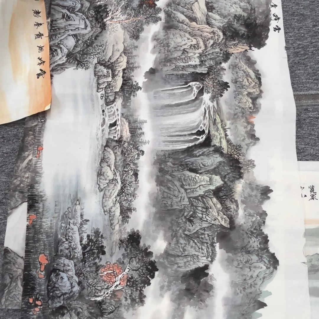 用***6国画绘画作品多次参加全国