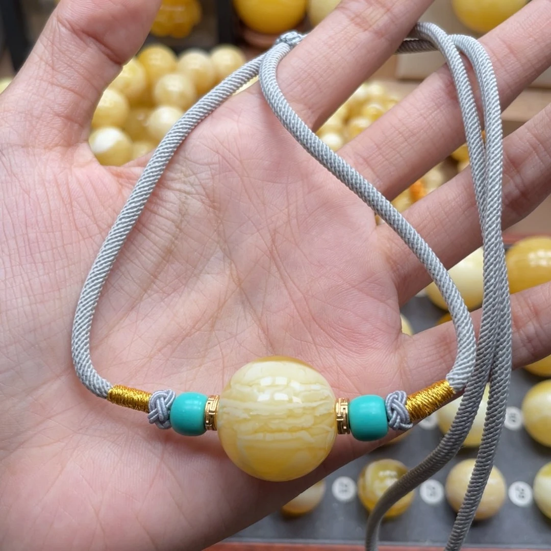 未镶嵌琥珀珠宝奇石