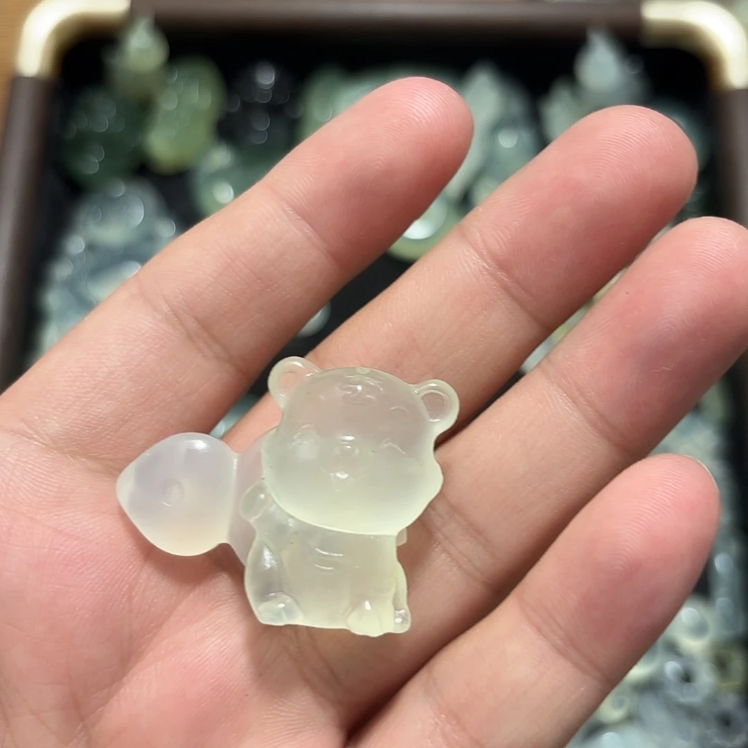 X***X蛇纹石玉未镶嵌颈饰