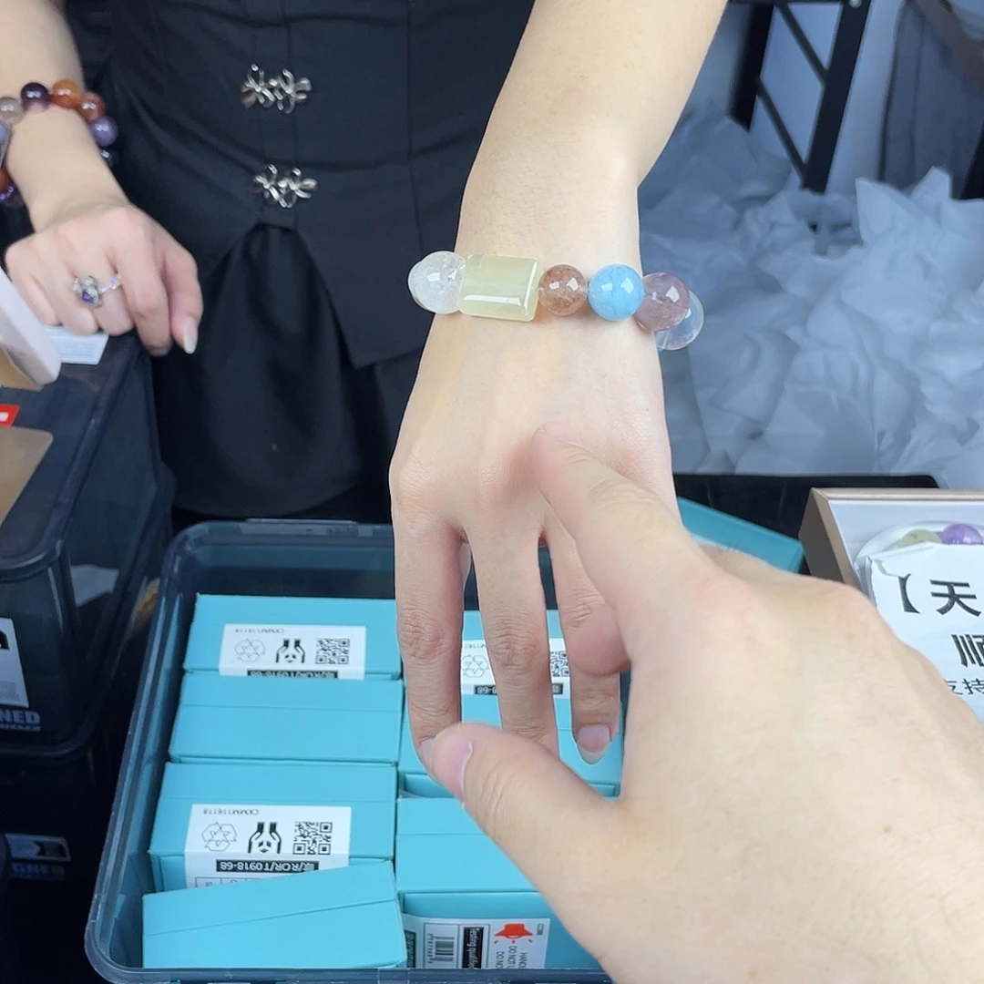 水晶银S925镶嵌手链