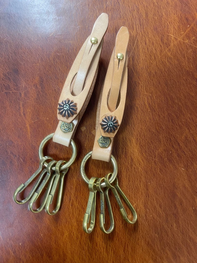 复古钥匙扣 植鞣皮 配纯铜组件