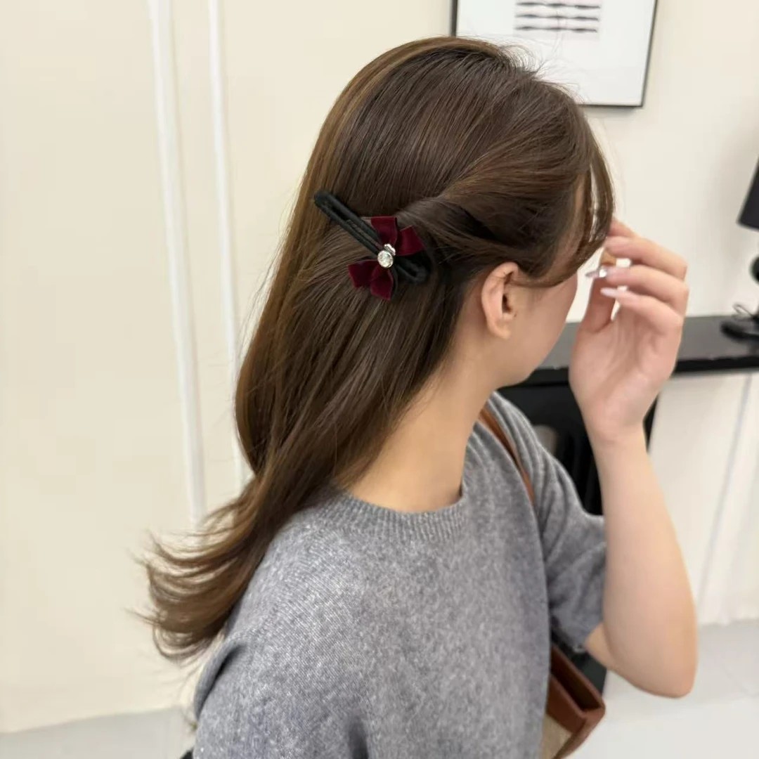 精品水晶原创秋冬新款红色丝绒蝴蝶结时尚百搭八公分压夹4423