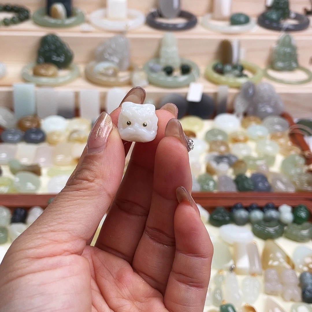 和田玉未镶嵌吊坠(不含链)