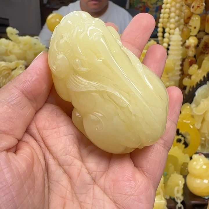 未镶嵌蜜蜡珠宝奇石