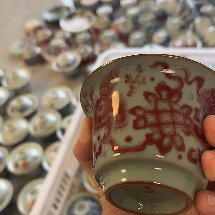 摆件景德镇釉里红狮子滚绣球老陶泥两才马蹄盖碗