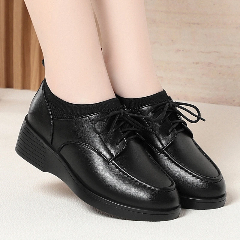 单鞋女真皮坡跟平底系带春秋款女鞋防滑软底舒适妈妈鞋中老年皮鞋