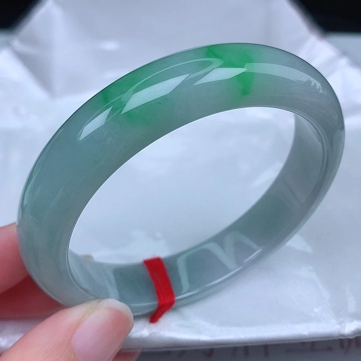 未镶嵌手镯翡翠天然