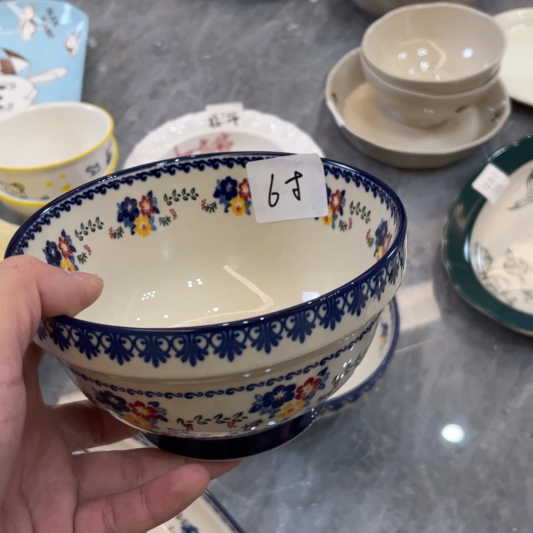 陶瓷微瑕餐具介意勿拍，满18飞！