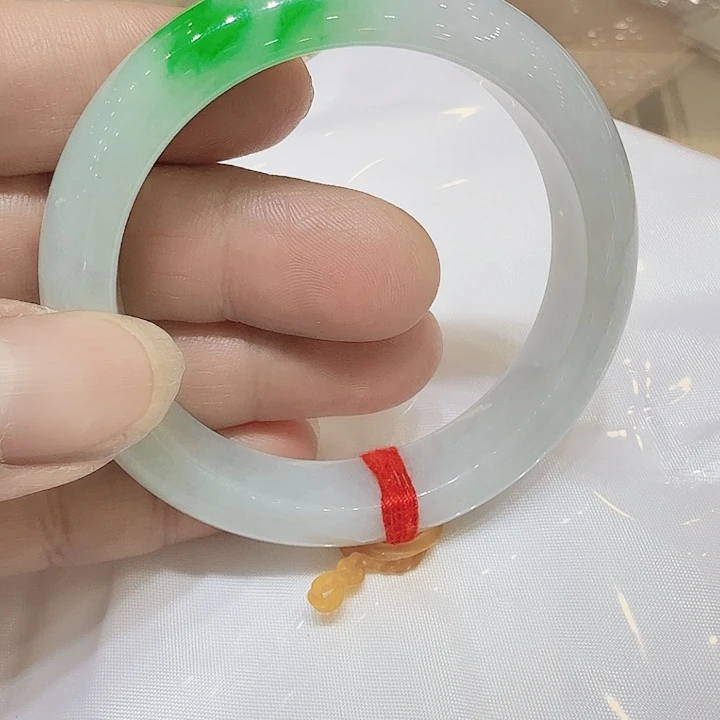 翡翠未镶嵌项圈天然翡翠手镯