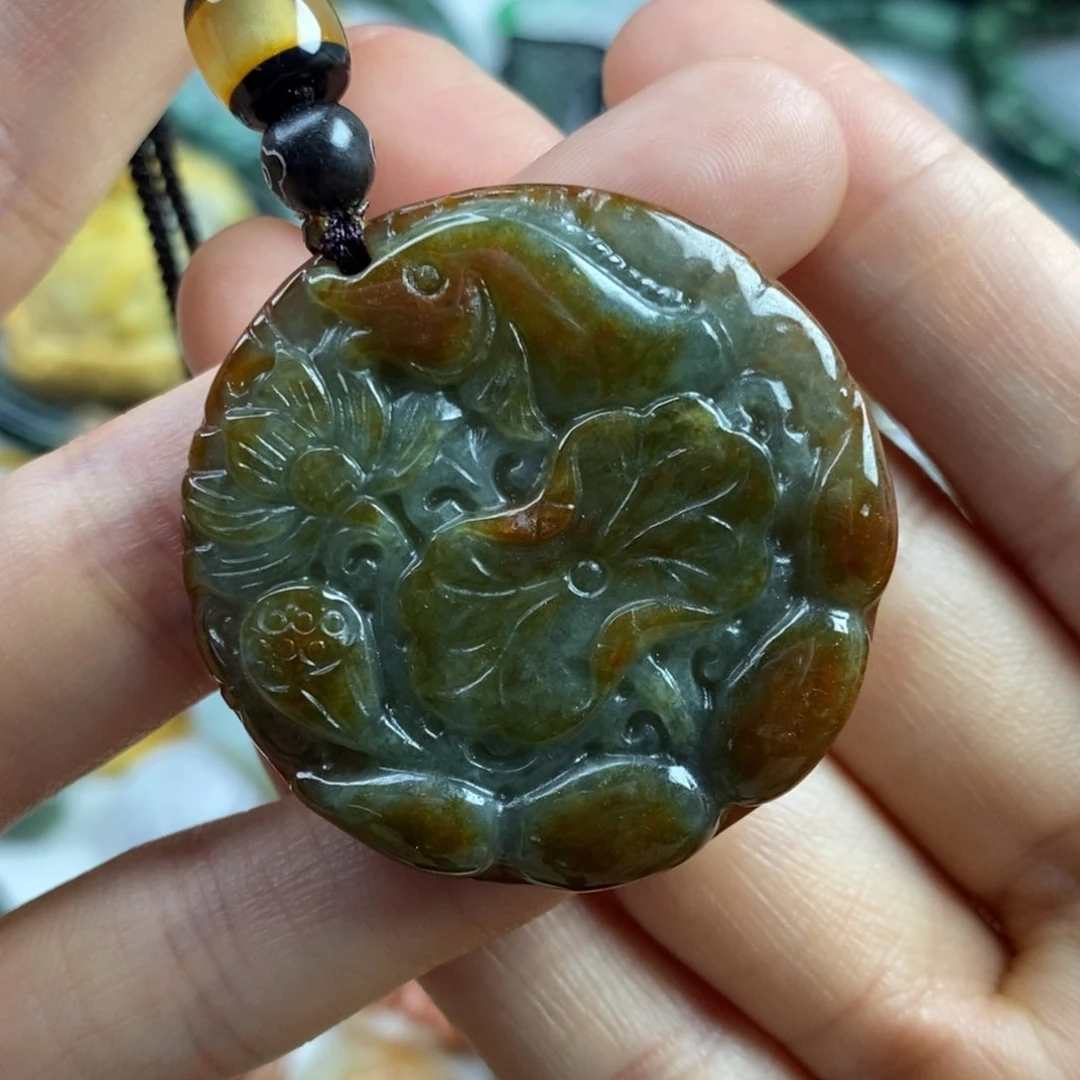 翡翠颈饰未镶嵌吊坠