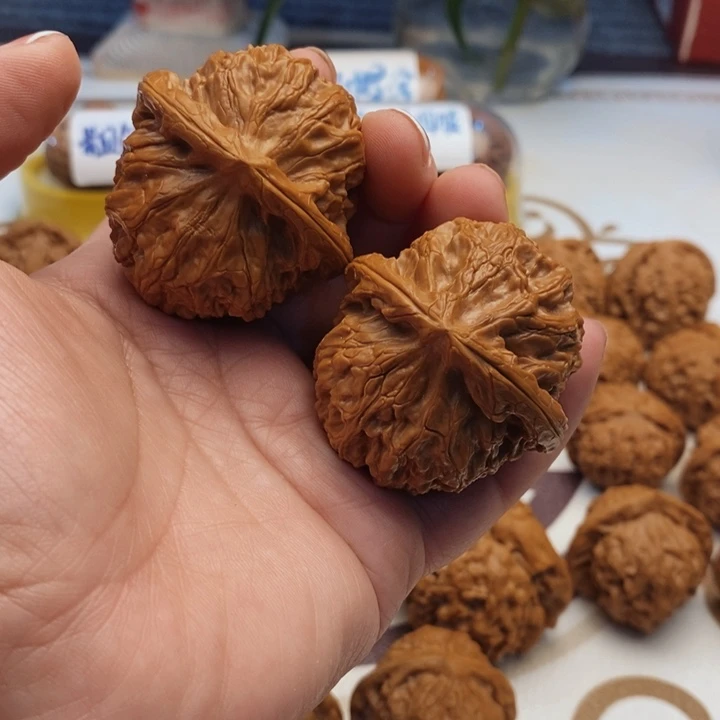 文玩核桃吊坠小*金麒麟45尺