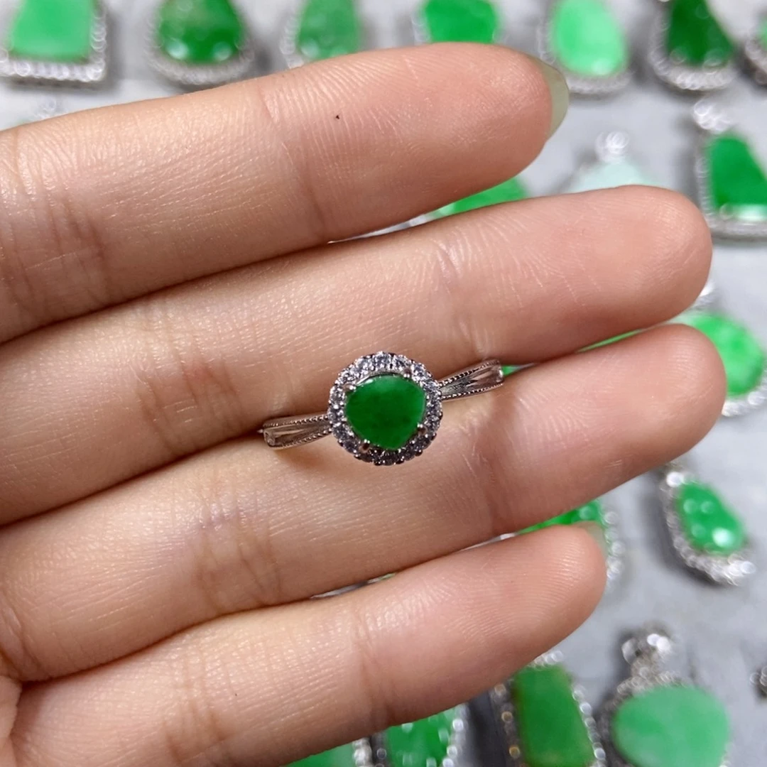 未镶嵌戒指翡翠爱心