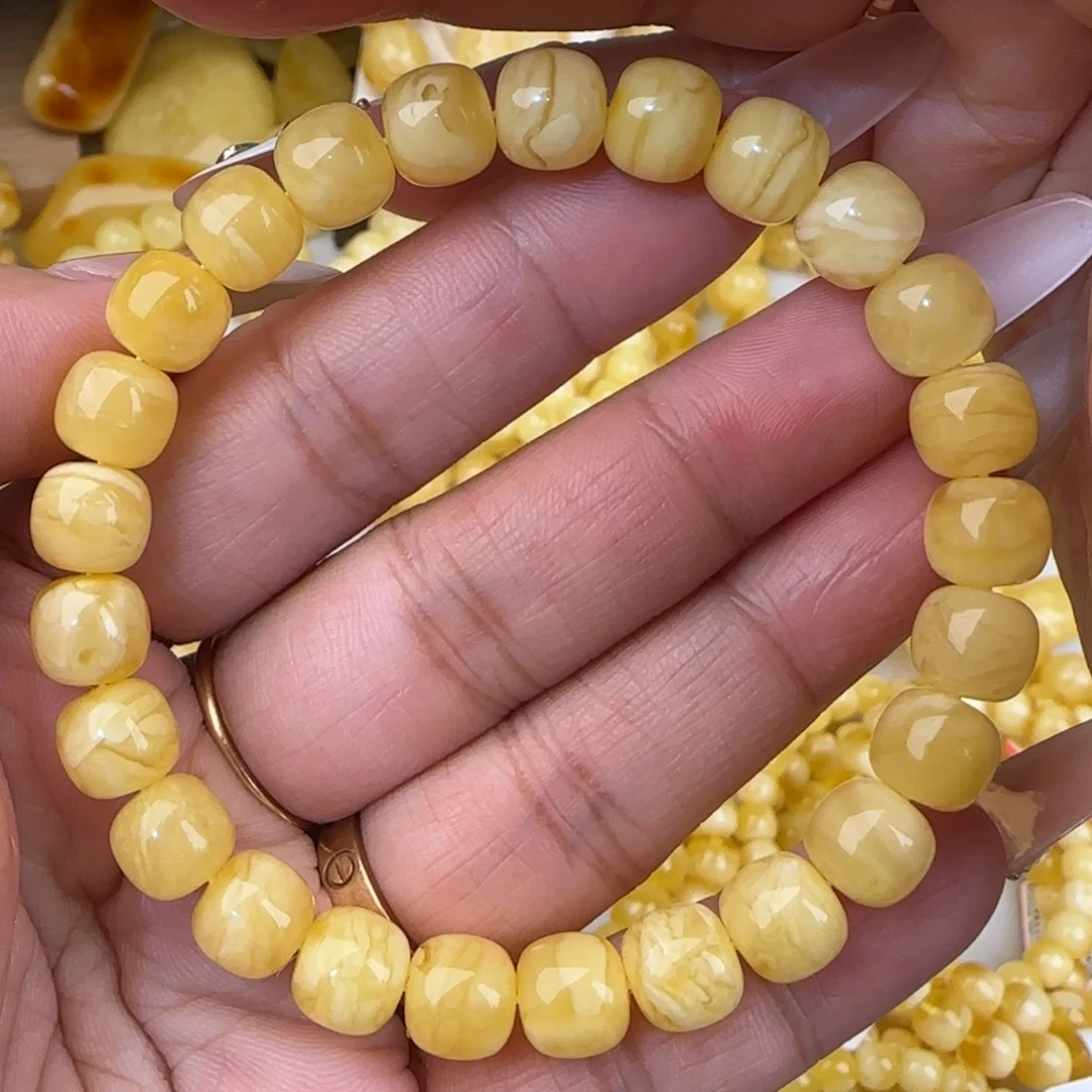 蜜蜡未镶嵌手串奶黄妖花老型手串