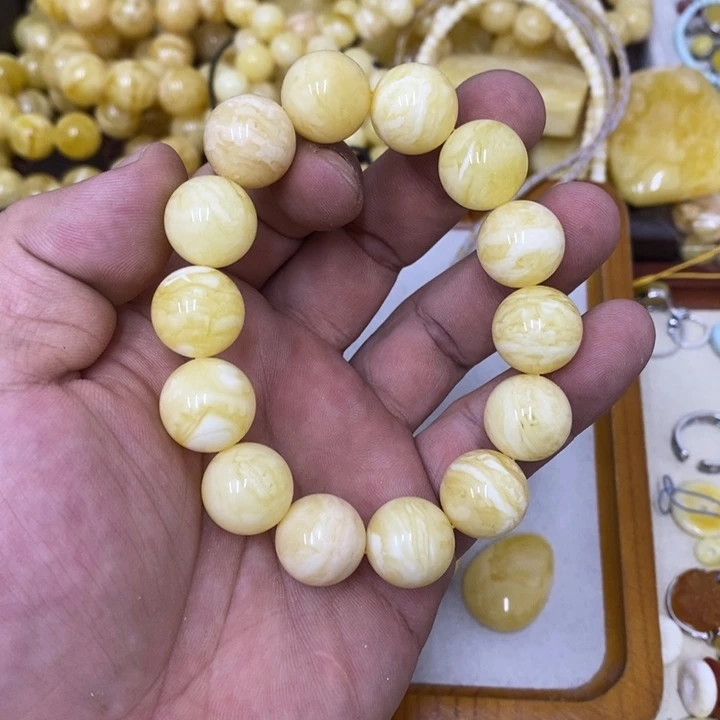 蜜蜡未镶嵌裸石串
