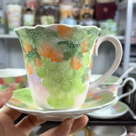 手绘高温釉下彩陶瓷彤****a