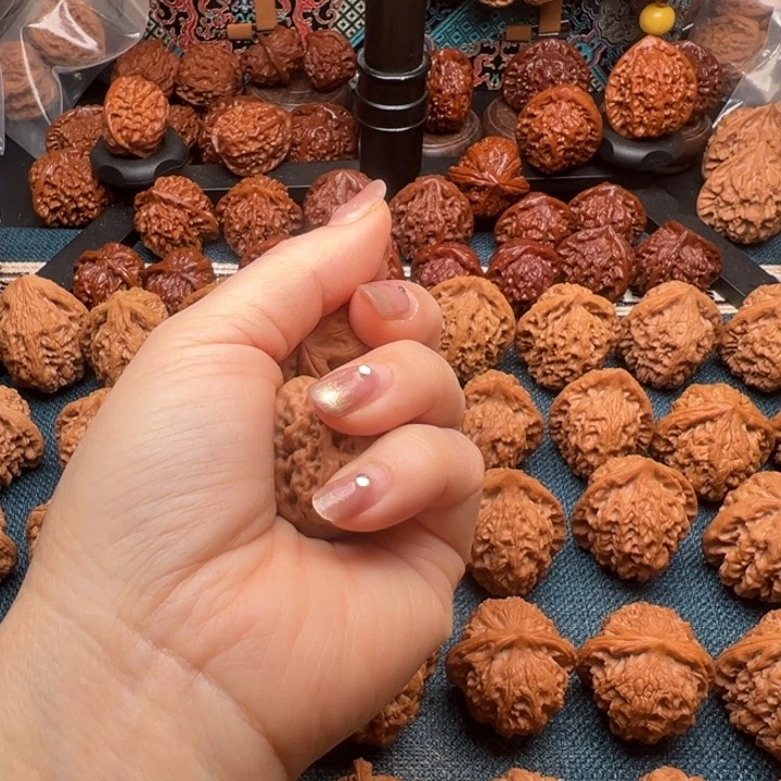 桃核吊坠红**火个哥哥哥哥哥哥