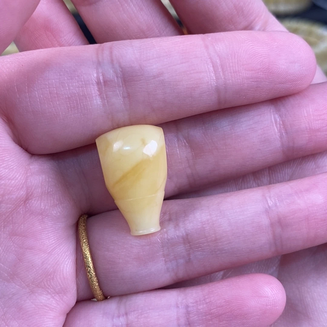 阿***珂蜜蜡未镶嵌珠宝奇石