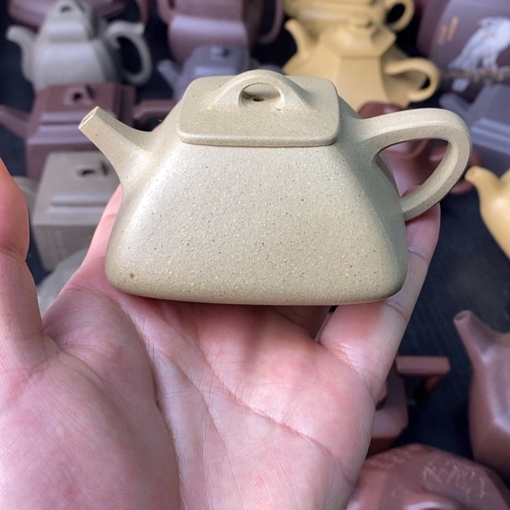 茶壶紫砂黄段四方石瓢120cc处理
