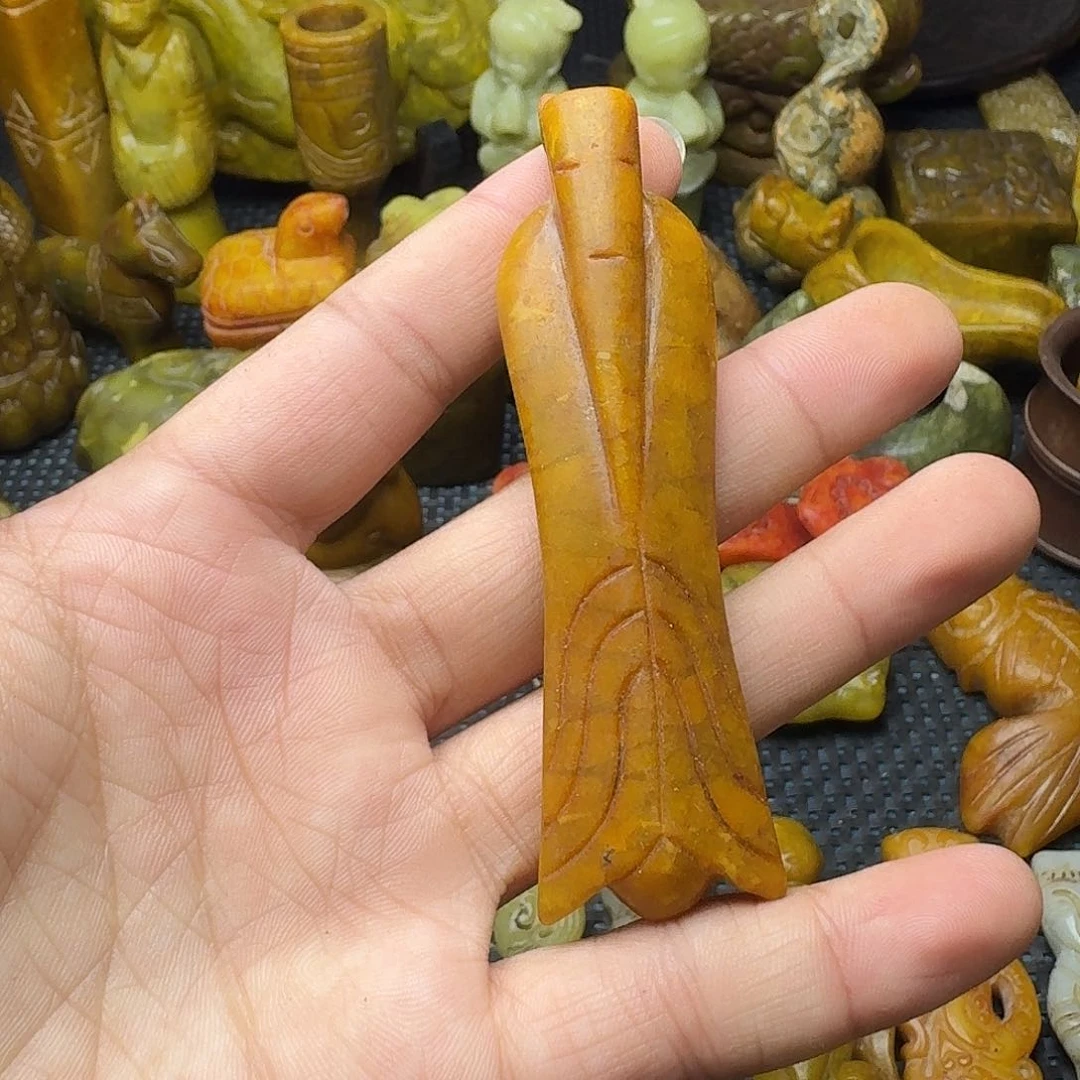白玉菩提吊坠。。。低**默