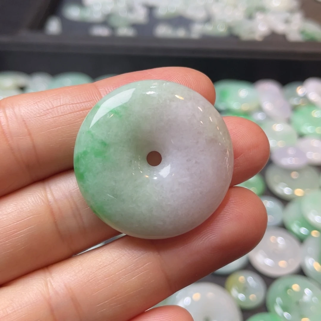 吊坠(不含链)未镶嵌翡翠平安扣