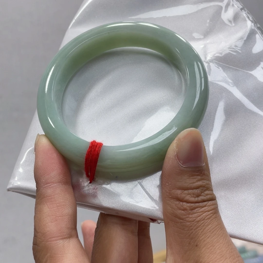 翡翠未镶嵌手镯翡翠