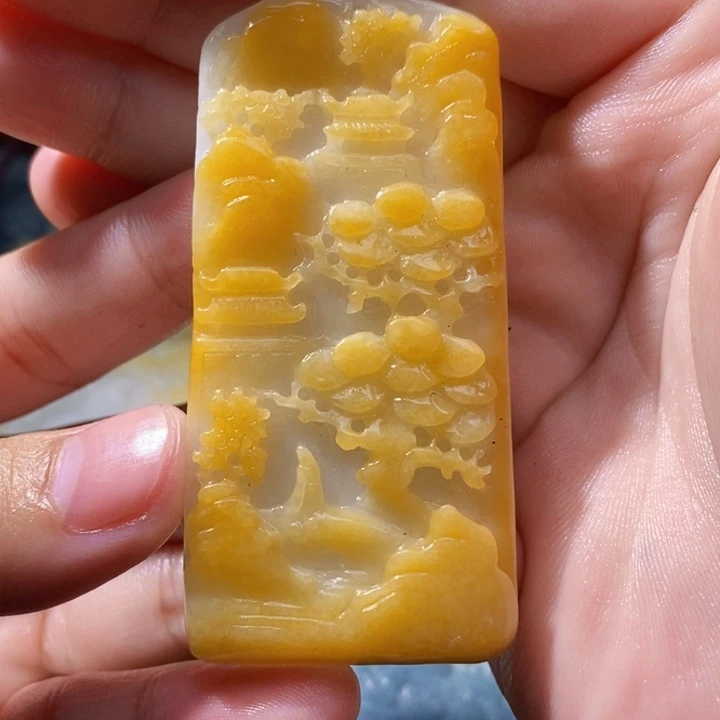 宏***涮定制翡翠未镶嵌翡翠山水牌