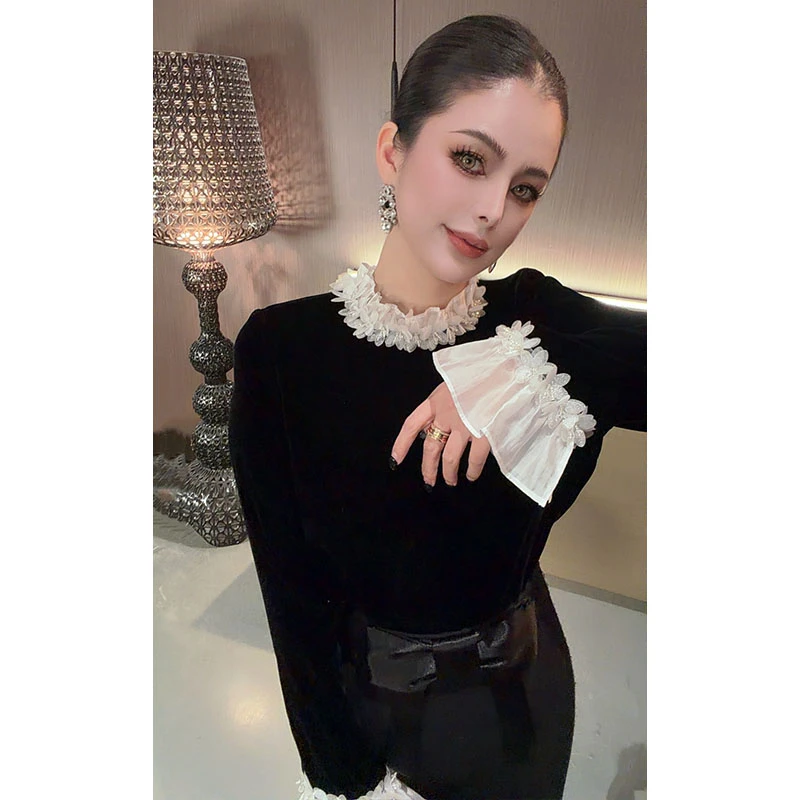 （不串色）圆领蕾丝花边拼接丝绒长袖上衣CS31489