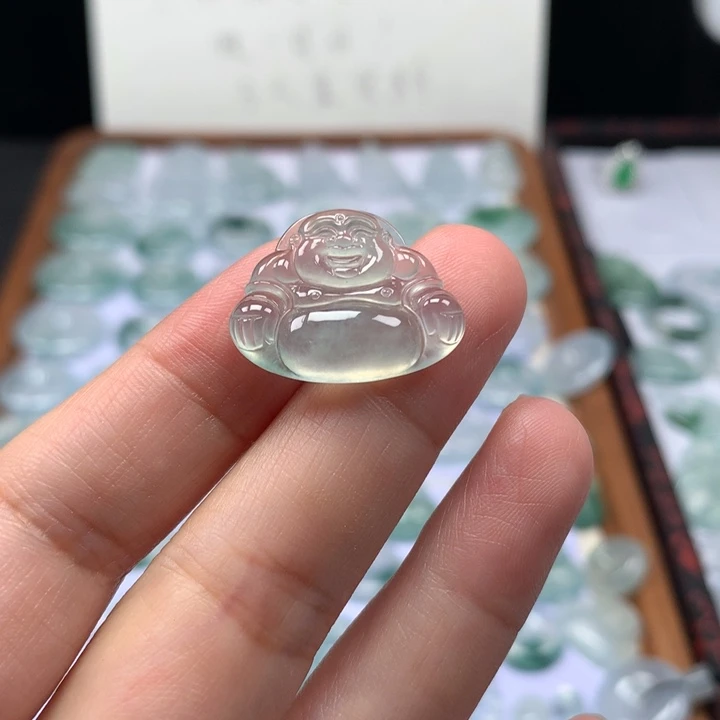 颈饰未镶嵌翡翠高冰晴底佛公