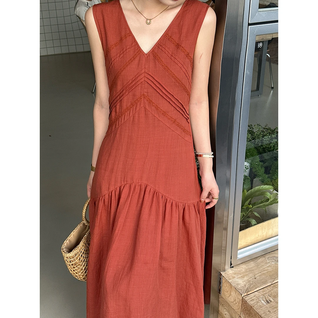 LUOZHIYIN/罗知音D113113M无袖纯色V领褶皱连衣裙设计感中长款