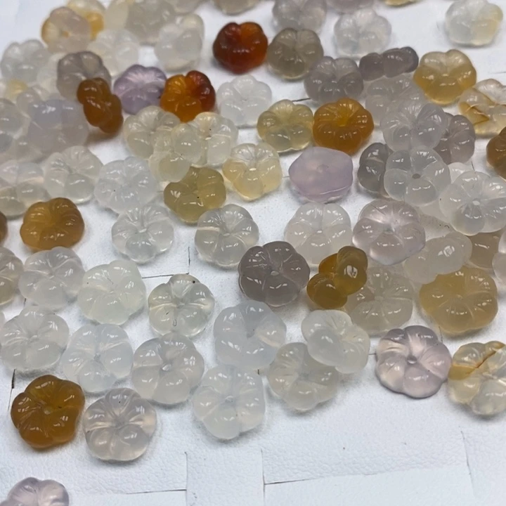 玛瑙/玉髓未镶嵌颈饰3个五瓣花