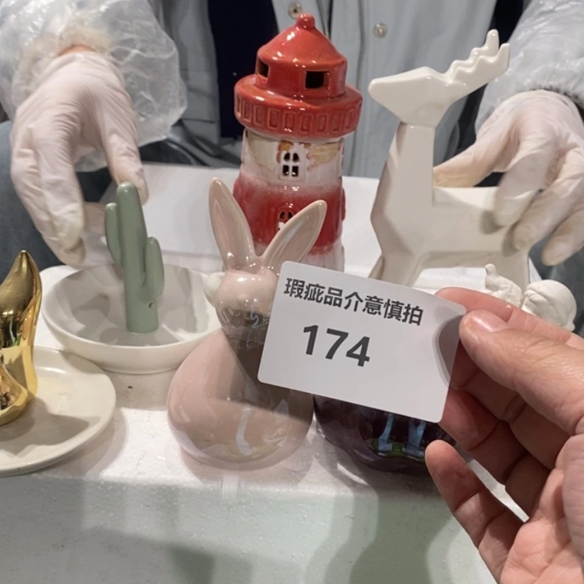 【闪购商品】摆件小**！陶瓷摆件瑕疵特卖