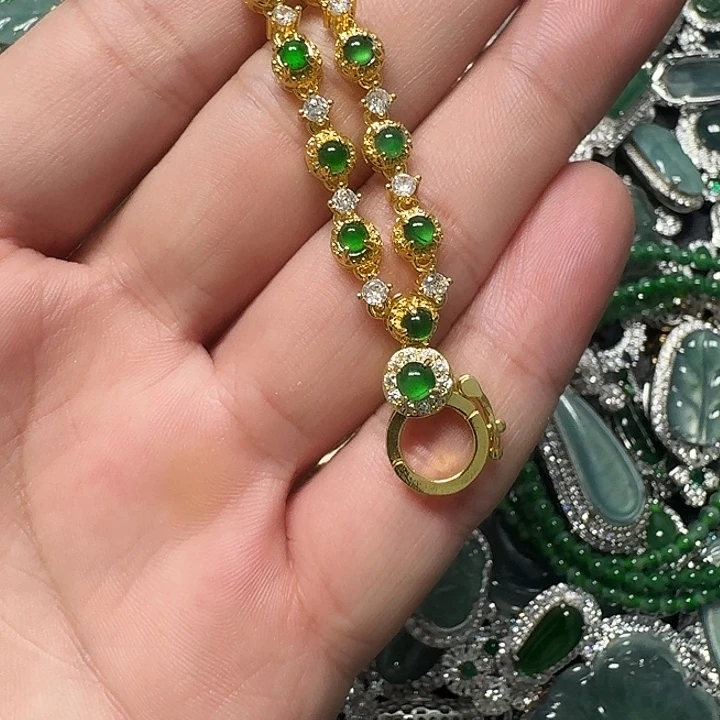 翡翠未镶嵌颈饰天然A货翡翠放漏