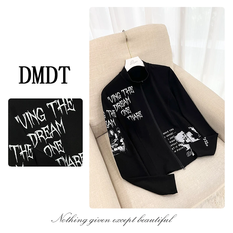 【DMDT服饰】2025新品 “‌力场全开”印花拉链立领显瘦女外套C2045