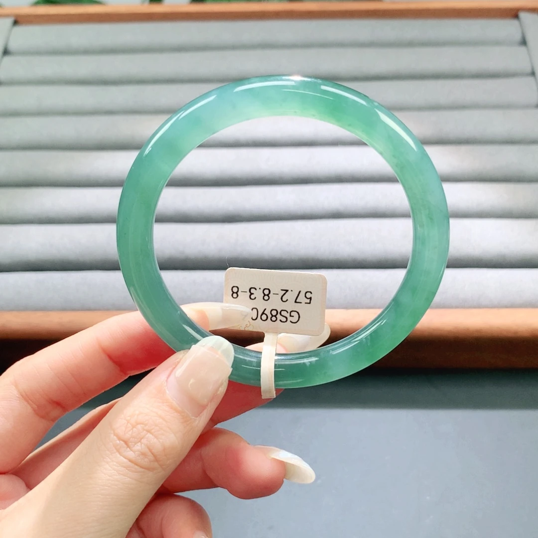 翡翠未镶嵌手镯天然