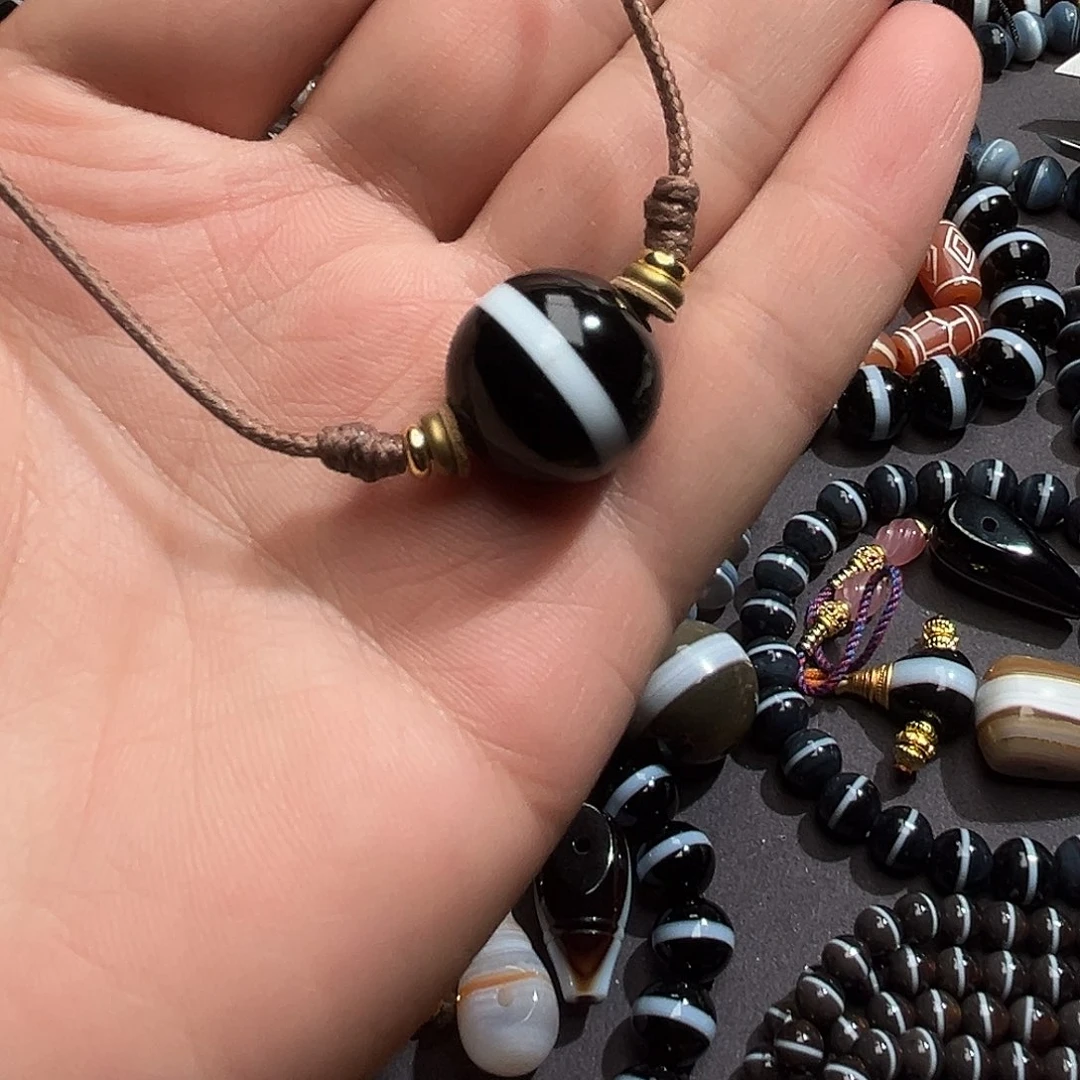 裕***司玛瑙/玉髓未镶嵌手链