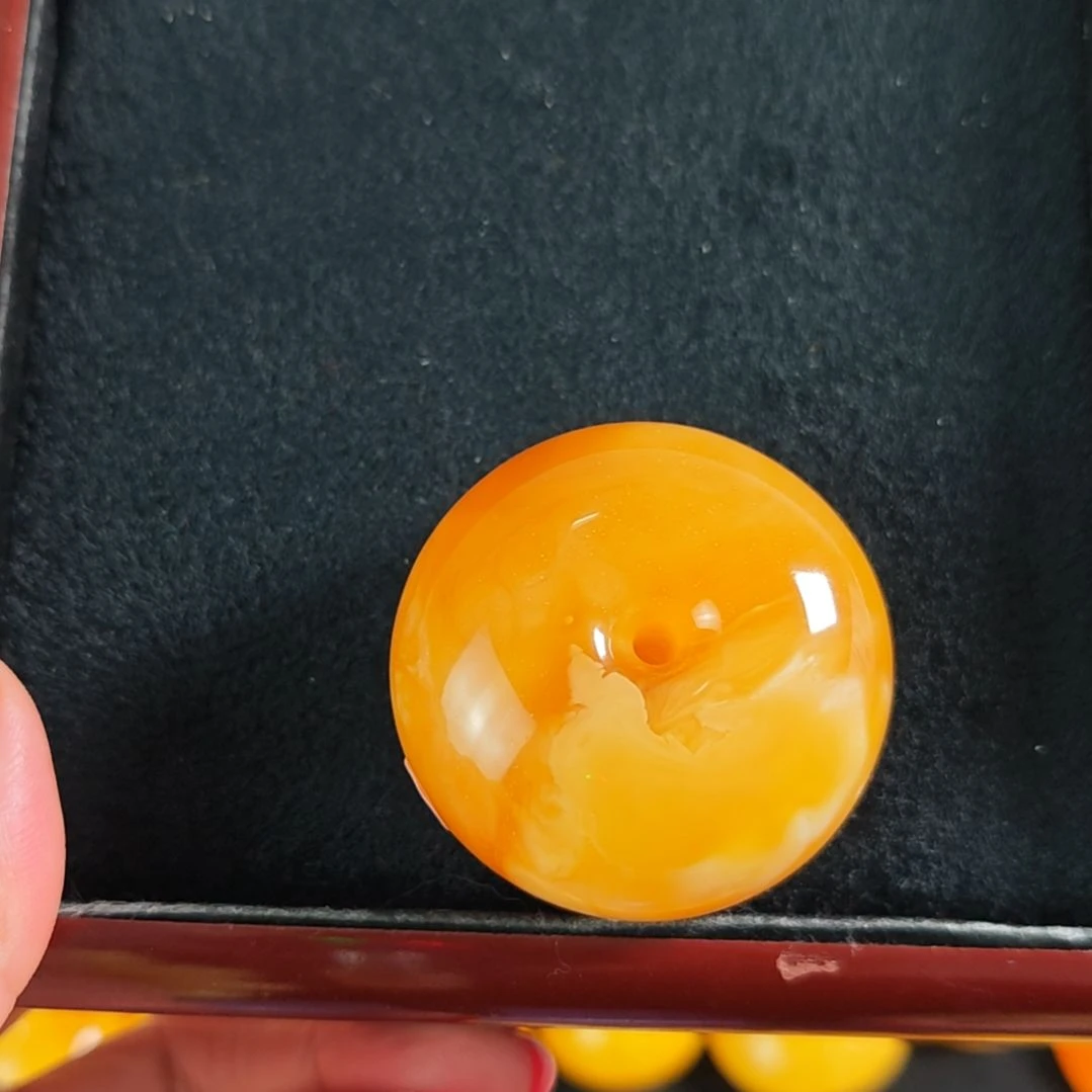 蜜蜡吊坠(赠链)未镶嵌
