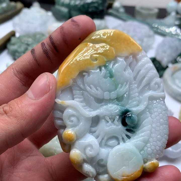 翡翠未镶嵌颈饰保真天然a货翡翠