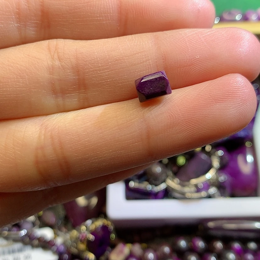 【闪购商品】苏纪石（舒俱来）吊坠未镶嵌金*